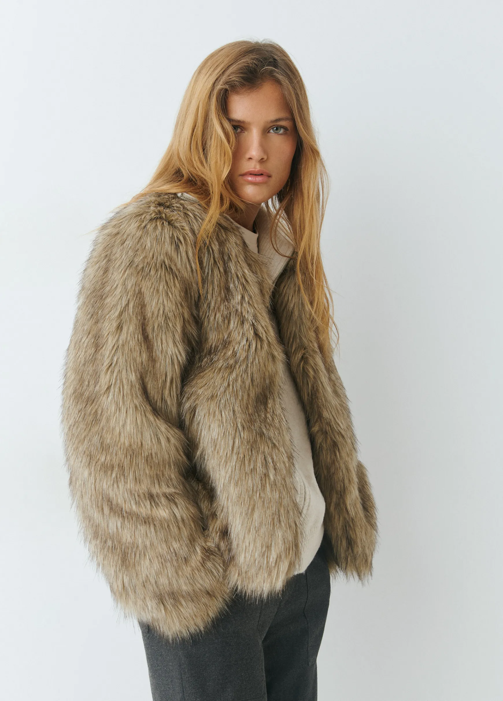 Abrigo corto efecto pelo*Brownie Clearance