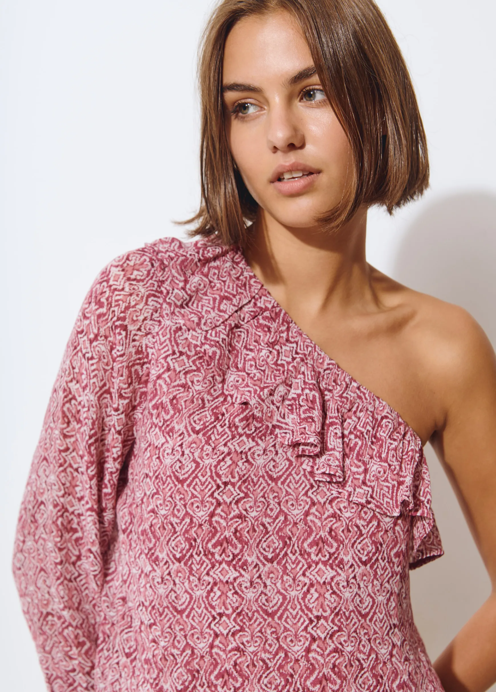 Blusa asimétrica volante estampada*Brownie Sale