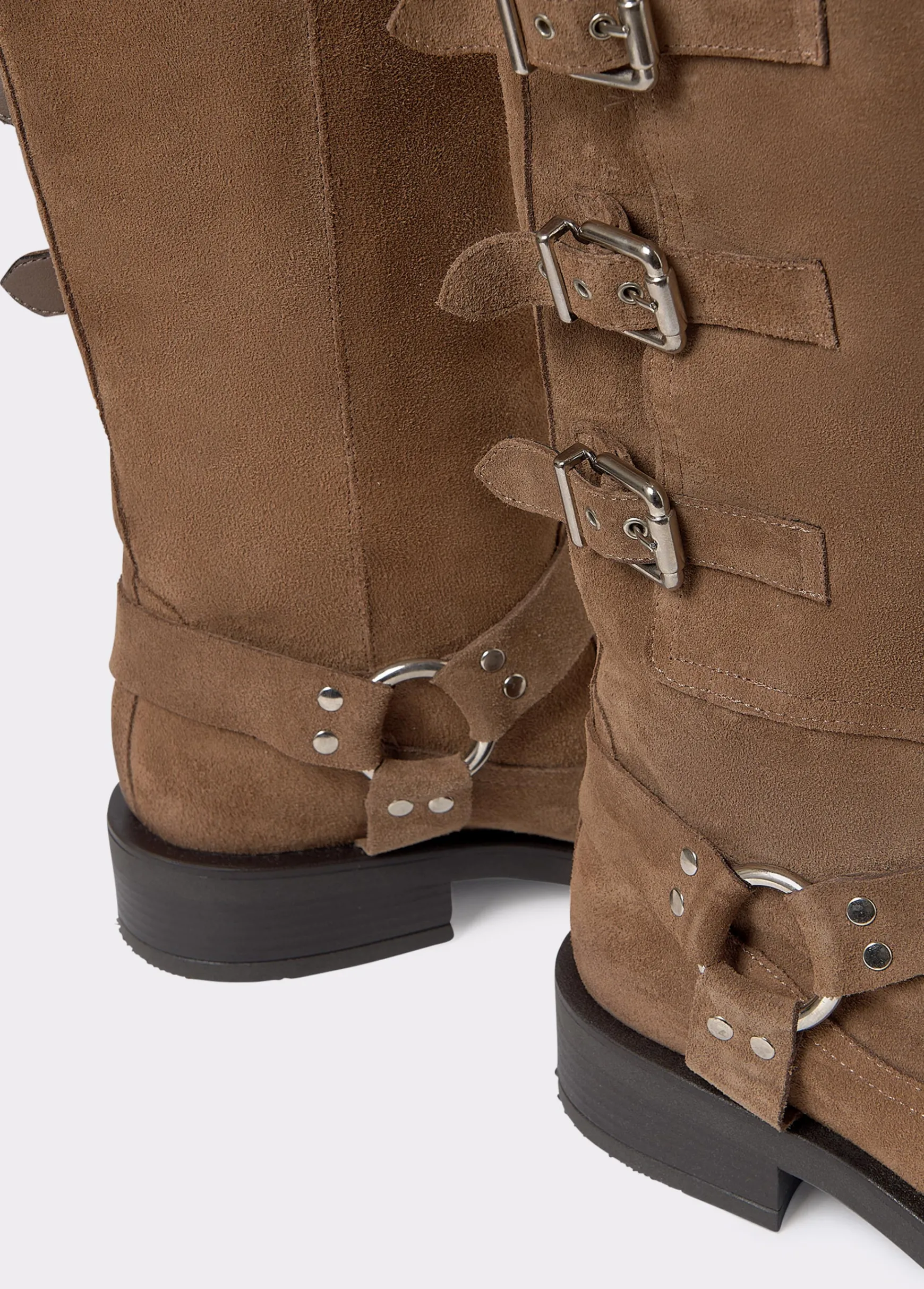 Bota alta piel hebillas*Brownie Sale