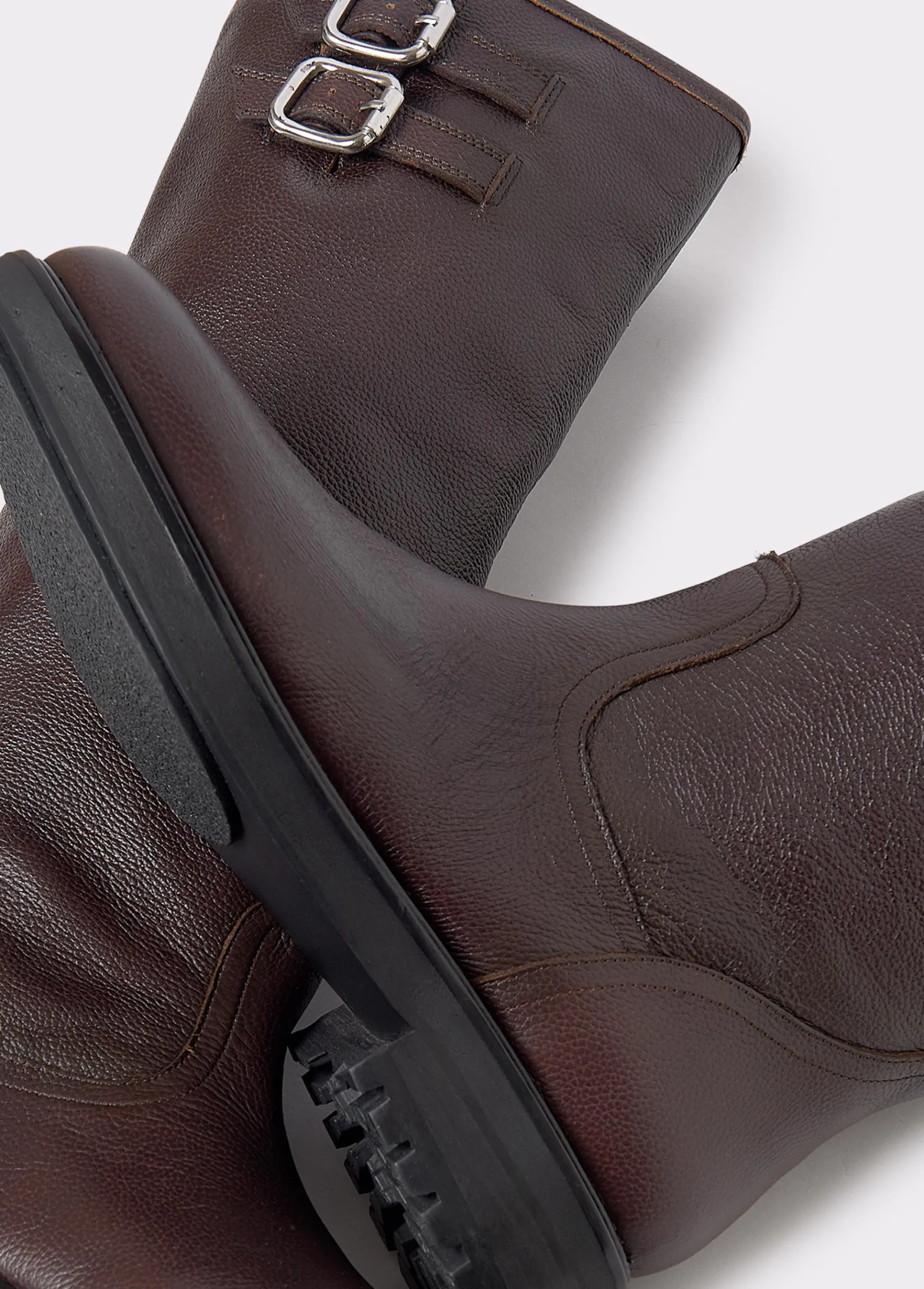 Bota alta piel hebillas*Brownie Sale