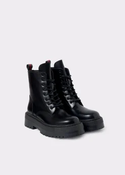 Bota piel acordonada*Brownie New
