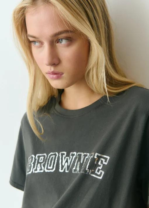 Camiseta manga corta texto bordado lentejuelas*Brownie Best