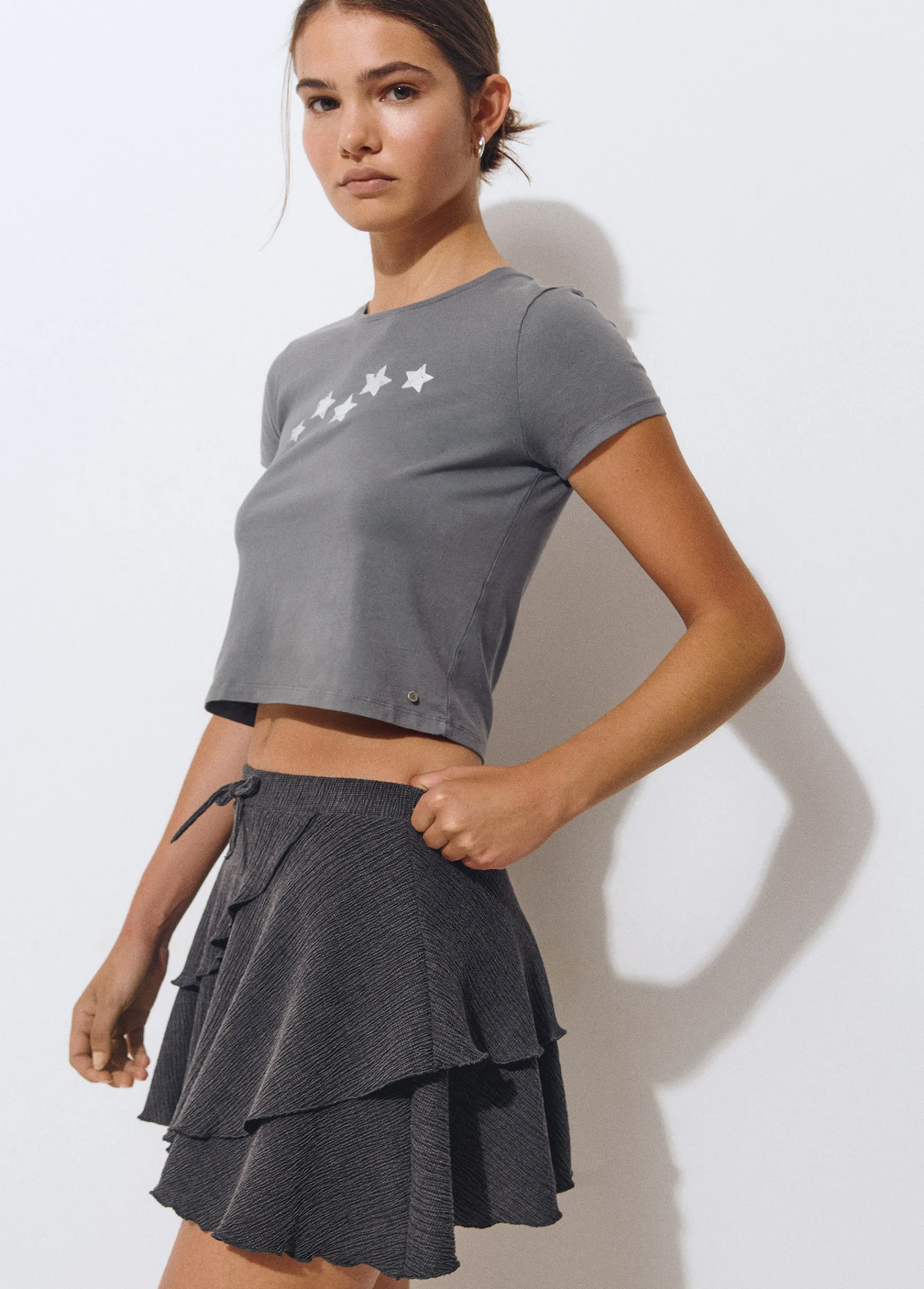 Falda corta volantes tejido estructura*Brownie New