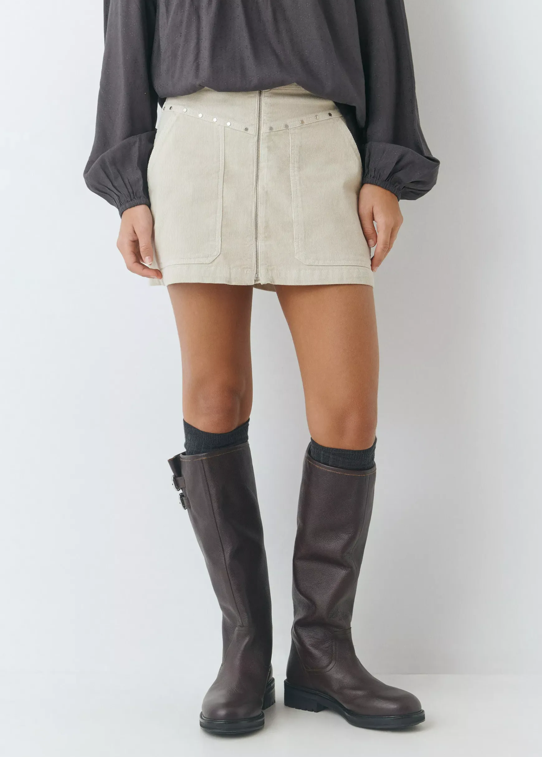 Falda pana apertura tachas*Brownie Best