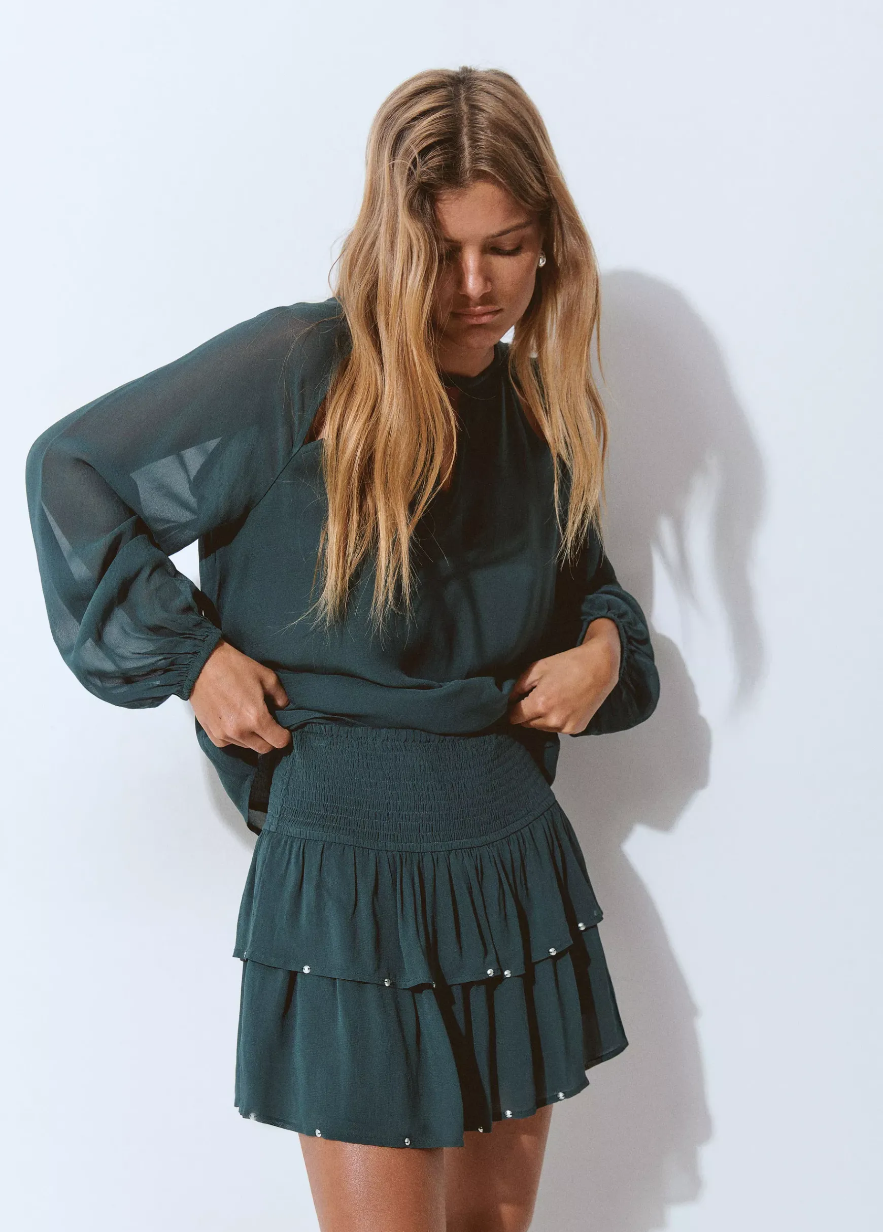 Falda volantes detalle tachas*Brownie Sale