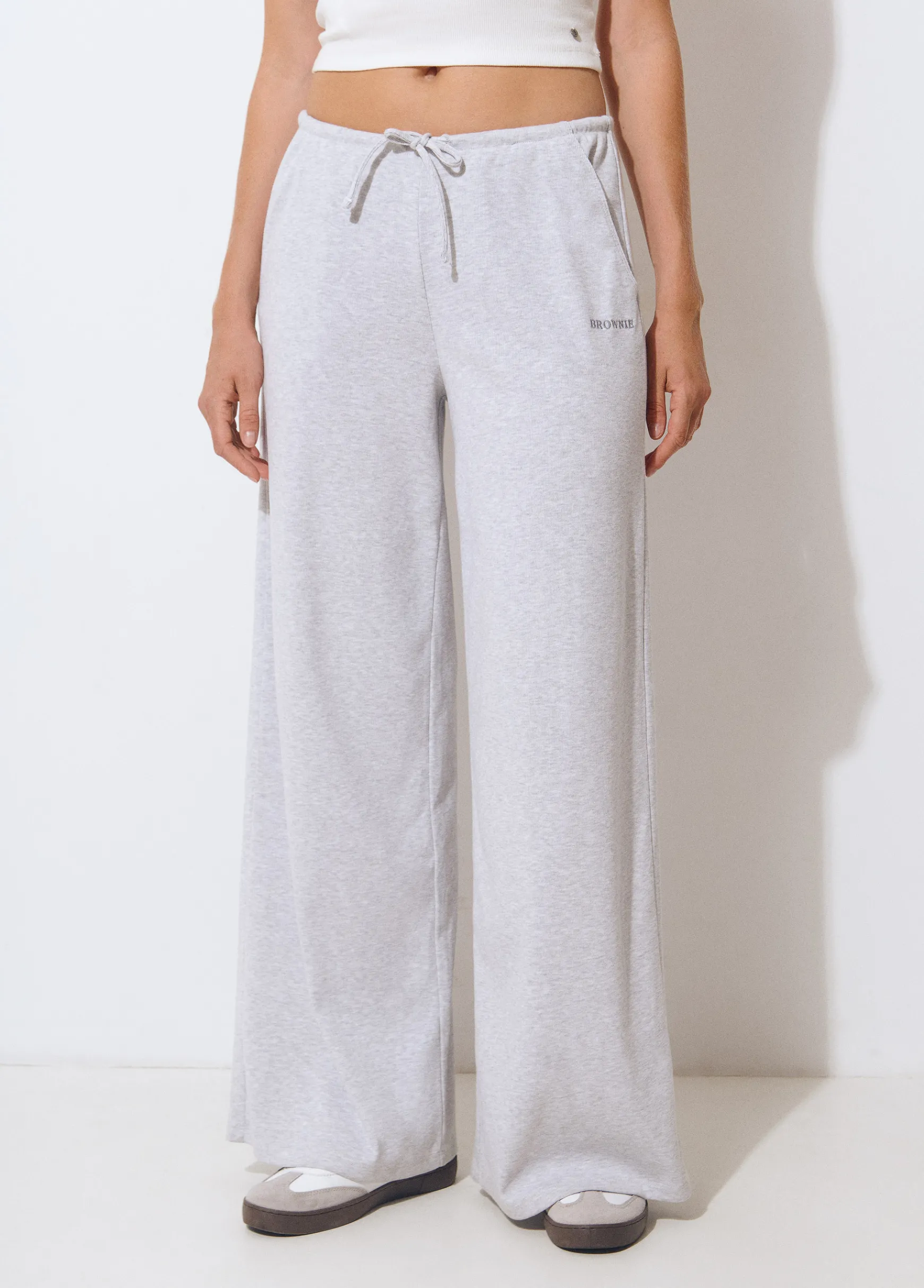 Pantalón felpa bordado*Brownie Clearance