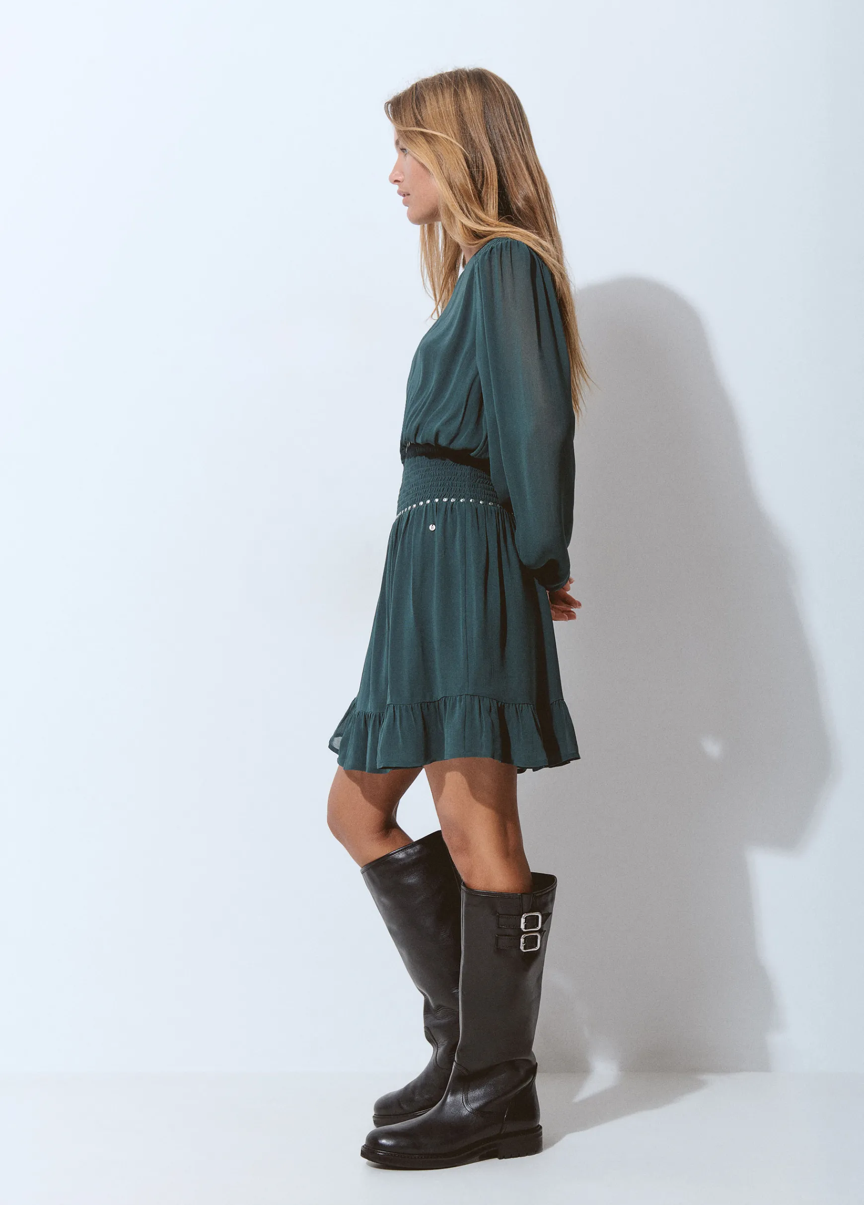 Vestido goma cintura detalle tachas*Brownie Clearance